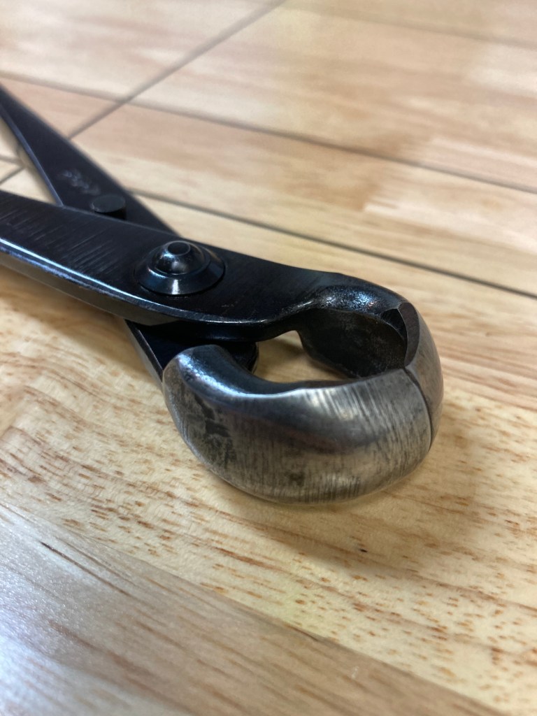 cleaned and oiled bonsai knob cutter